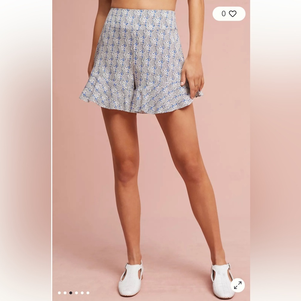 Maeve Blue and White pinapple print Ruffle-Hem Shorts sz 2 like new - Picture 2 of 11